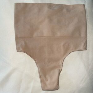 Skims bundle! 2 pair L/XL mid waist seamless sculpt panties tummy control #216